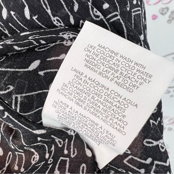 CAbi tank top music π΅ notes ruffle Black and White Sleeveless Blouse - Picture 7 of 8